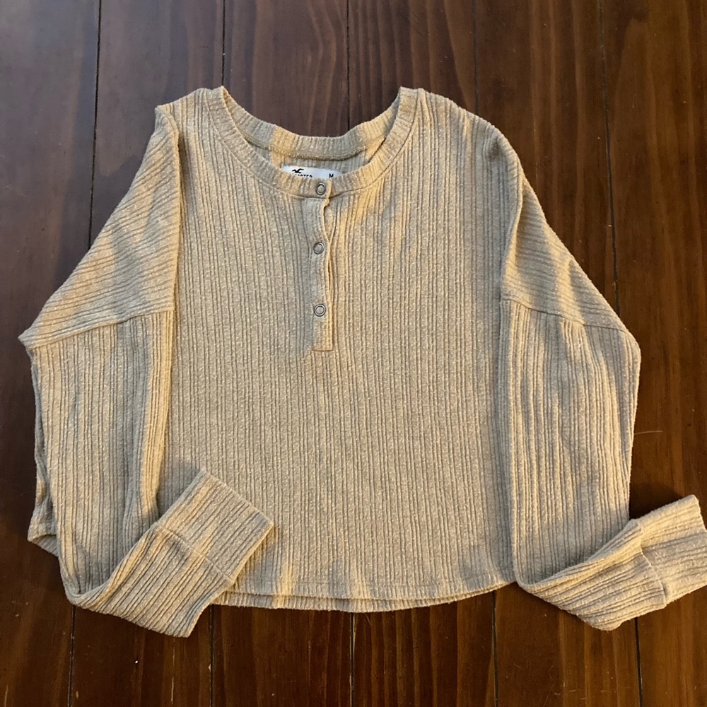 Hollister Women’s 3 Button Shirt Size M